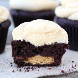 Chocolate Peanut Butter Cup Cupcake