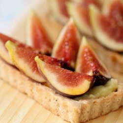 Fresh Fig Tarts with Pastry Cream
