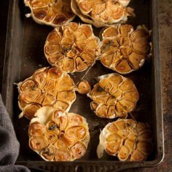 Roasted Garlic with Thyme