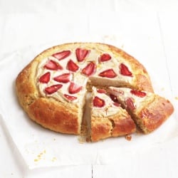 Fruit Brioche & Brown Sugar Labne