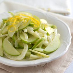 Fresh Apple and Fennel Salad