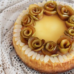 Warm Apple Pecan Cheesecake