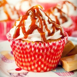 Marsmallow Frosting Cupcakes