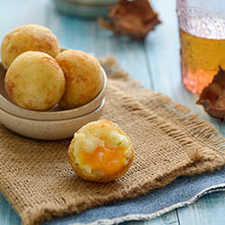 Cheese-Filled Cassava Balls