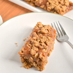 Chai Spiced Apple Crumble Bars