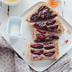 Honey Cinnamon Zwetschgen Tart