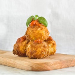 Cheesy Risotto Balls