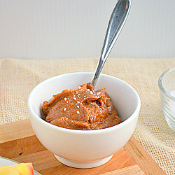 Apple Nachos with Raw Vegan Caramel