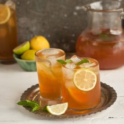 Iced Tea with Ginger, Mint & Lemon