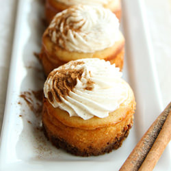 Mini Eggnog Cheesecakes