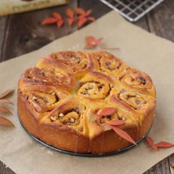 Pumpkin Cinnamon Rolls