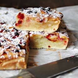Apple and Currant Pie