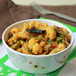 Cauliflower Capsicum Curry