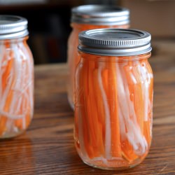 Vietnamese Pickled Daikon & Carrots