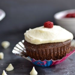 Raspberry White Chocolate Cupcakes