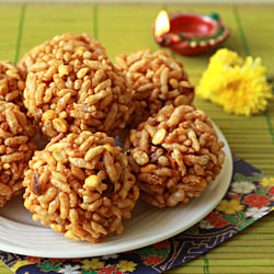 Puffed Rice Balls