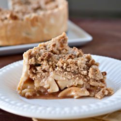 Deep Dish Apple Streusel Pie