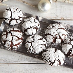 Chocolate Crinkle Cookies