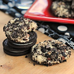 Oreo Cheesecake Cookies