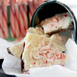 Simple Peppermint Bark