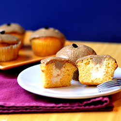 White Chocolate Mousse Cupcakes