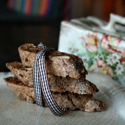 Biscotti with almonds and hazelnuts