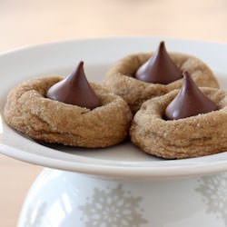 Gingerbread Kiss Cookies