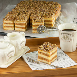 Pastry with Apples and Walnuts