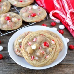 Peppermint M&M Cookies