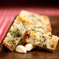 Easy Cheesy Garlic Bread