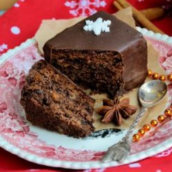 Cube Gingerbread with Raisins