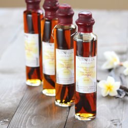 DIY Homemade Vanilla Extract