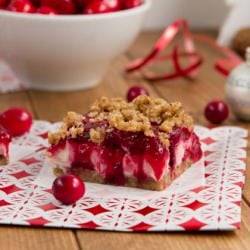 No Bake Vegan Cranberry Cheesecake