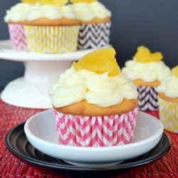 Pineapple Filled Cupcakes