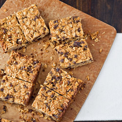 Thick & Chewy Granola Breakfast Bar