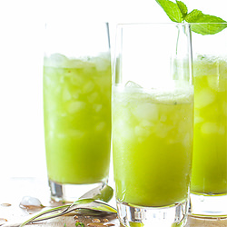 Sparkling Pineapple Mint Juice