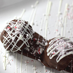 Holiday Peppermint Oreo Balls