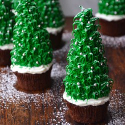 Christmas Tree Cupcakes
