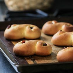 St Lucia Buns