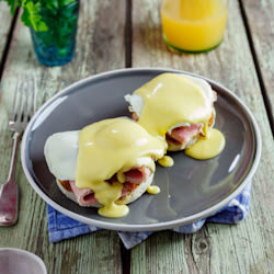 Eggs Benedict with Gammon