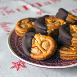 Peanut Butter Pretzel Bites