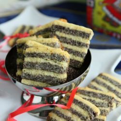 Poppy Striped Cookies