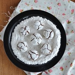 Chocolate Crinkle Cookies