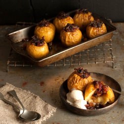 Christmas Baked Apples