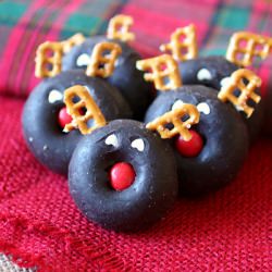 Kid-Friendly Reindeer Doughnuts