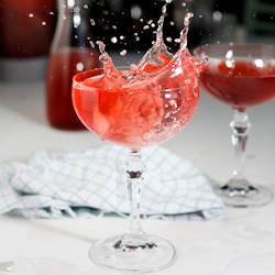 Sparkling Pear, Cranberry & Vodka