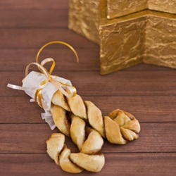Cinnamon Sugar Candy Cane Twists