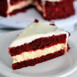 Red Velvet Cheesecake Cake