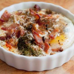 Baked Eggs with Bacon and Thyme