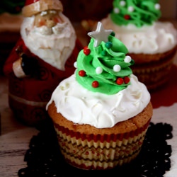 Turrón Cream Cupcakes
